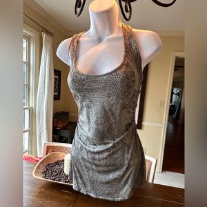 Diane von Furstenberg (DVF) size 4 silver shimmery snake skin print tank